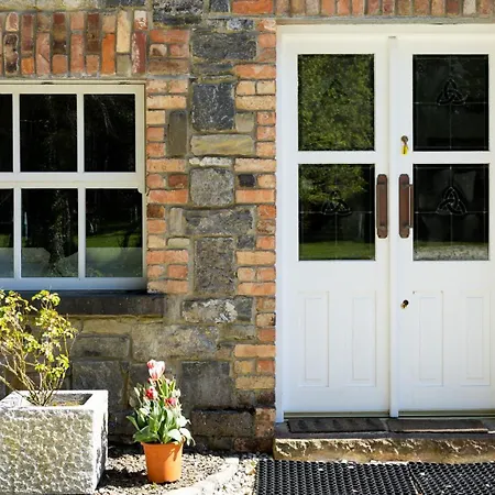 Villa The Garden House At