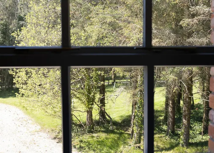 Villa The Garden House At *